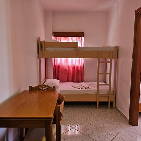 קסאמיל City Center Gjordeni Apartments מראה חיצוני תמונה