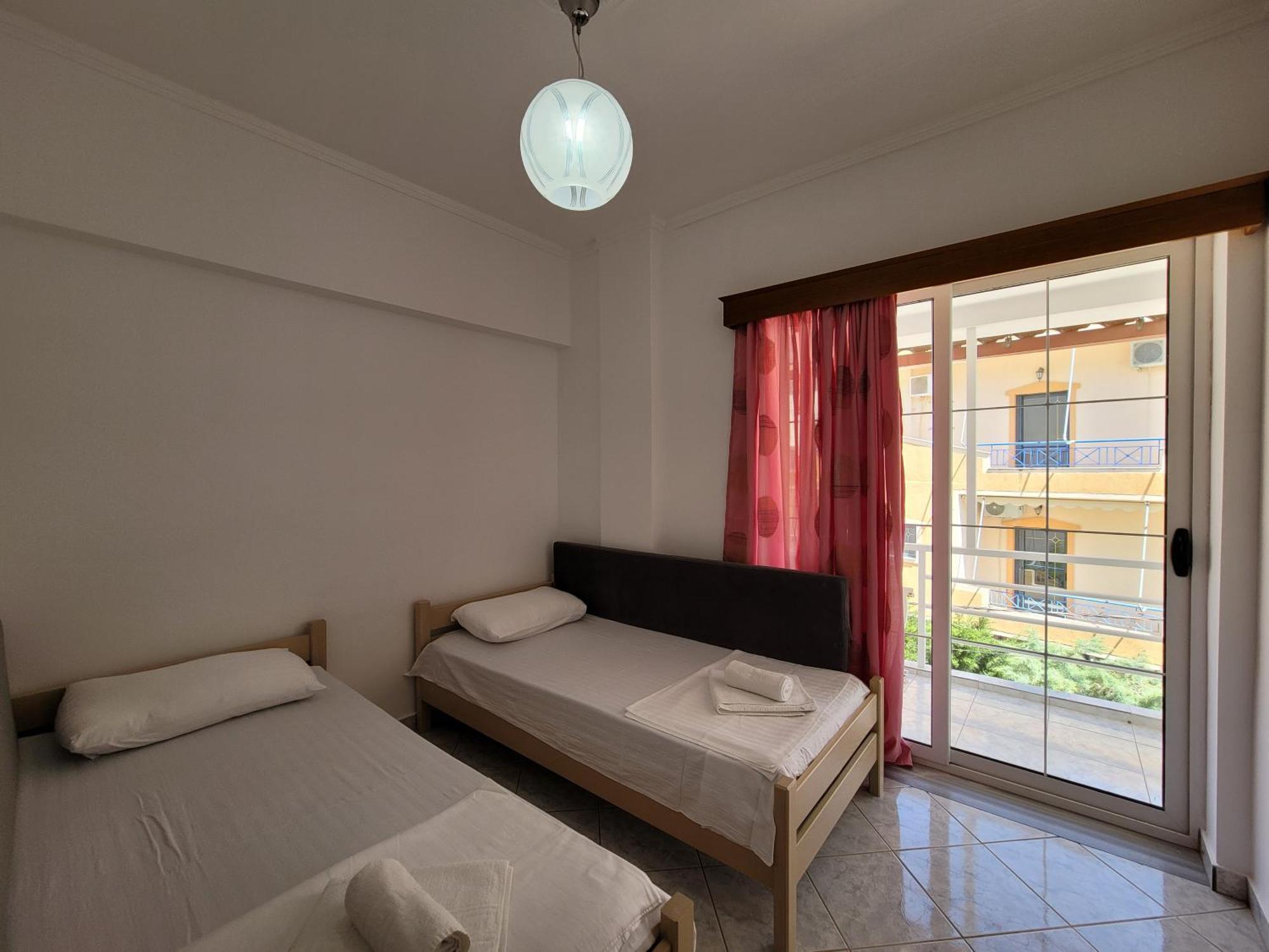 קסאמיל City Center Gjordeni Apartments מראה חיצוני תמונה
