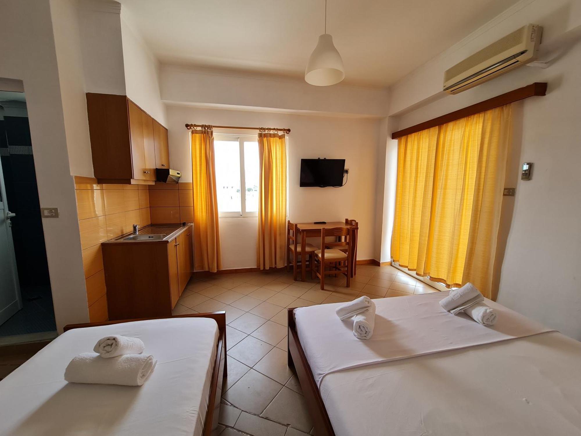 קסאמיל City Center Gjordeni Apartments מראה חיצוני תמונה