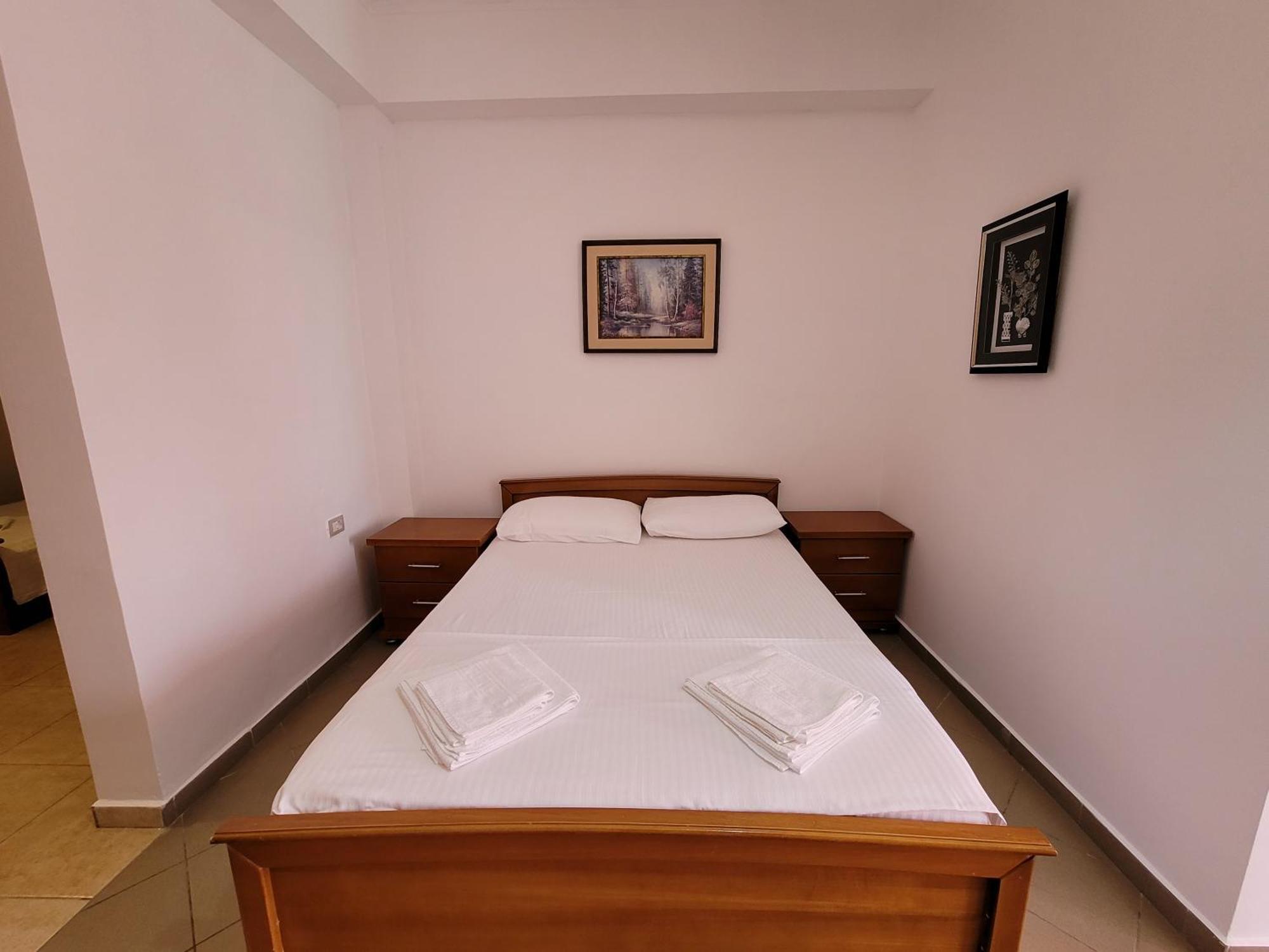 קסאמיל City Center Gjordeni Apartments מראה חיצוני תמונה