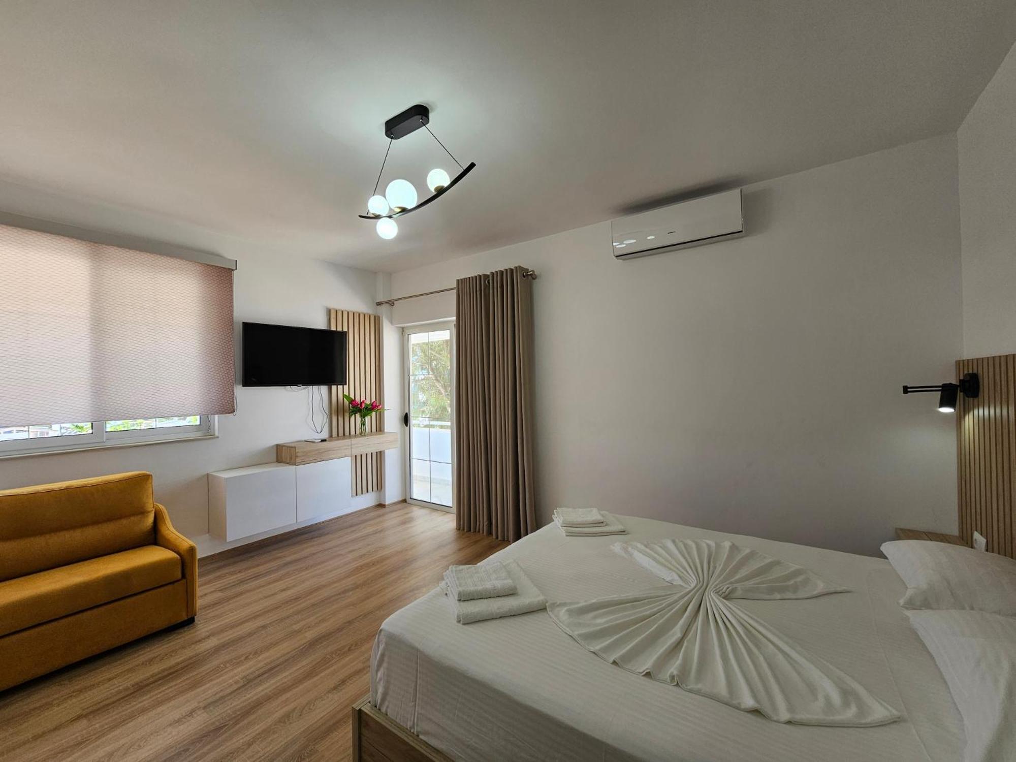 קסאמיל City Center Gjordeni Apartments מראה חיצוני תמונה