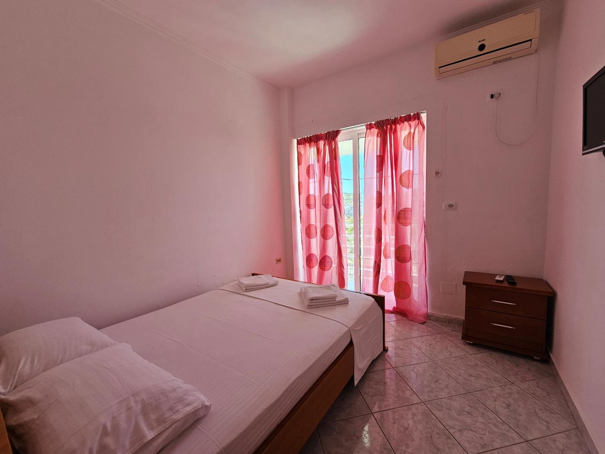 קסאמיל City Center Gjordeni Apartments מראה חיצוני תמונה