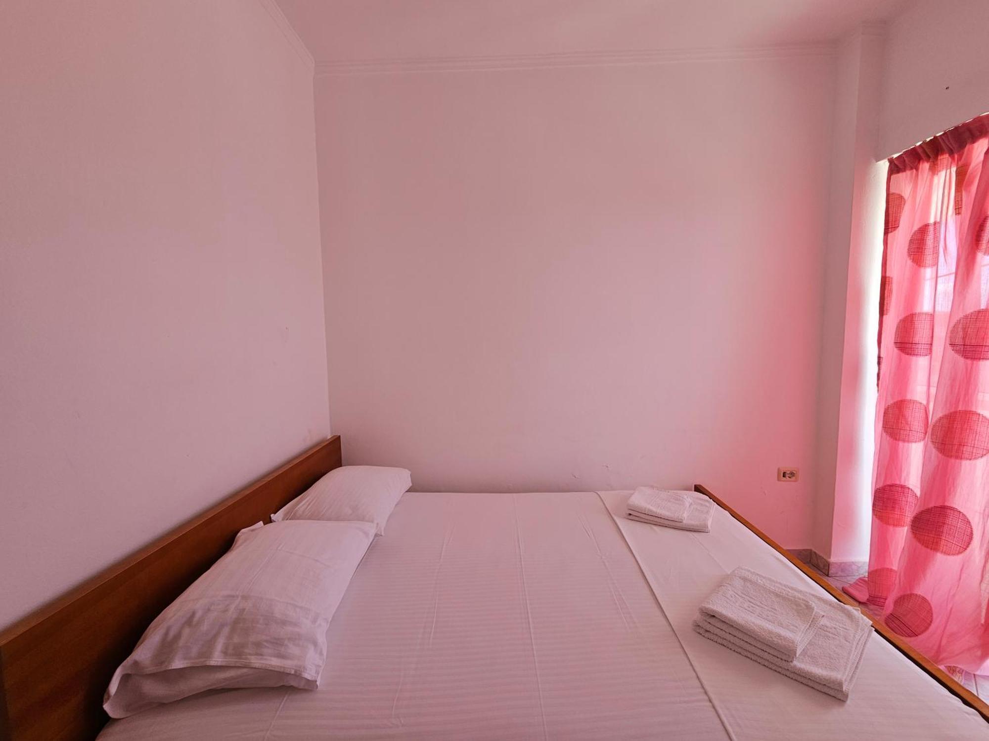 קסאמיל City Center Gjordeni Apartments מראה חיצוני תמונה